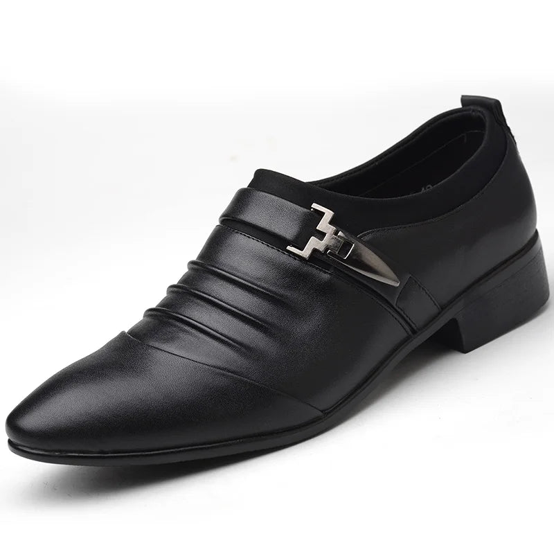 Sapatos casuais de couro