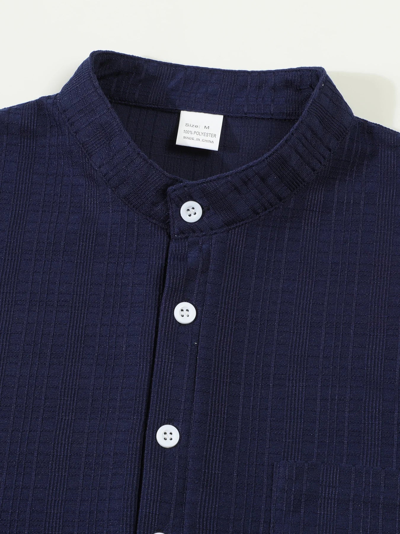 Fato Casual em gola mandarim.