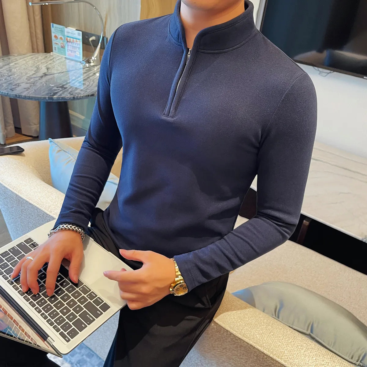 Camiseta Masculina com Meio Zíper